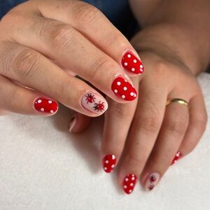 Custom gel press-on nails made by artisan set